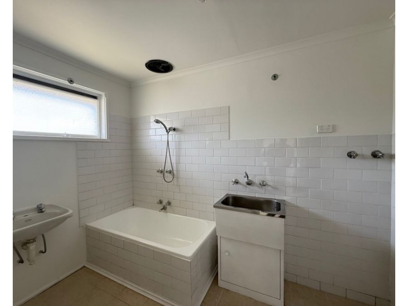 1/30 Eumarella Street, Tullamarine VIC 3043