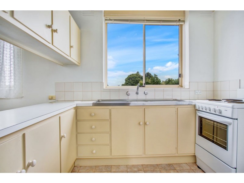 9/9 Austin Terrace, Brunswick VIC 3056