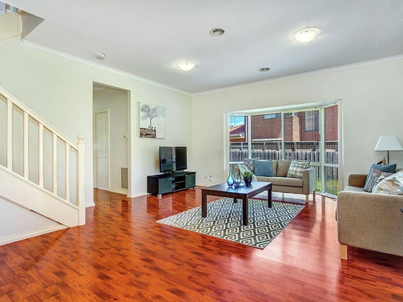 30 The Crest, Attwood VIC 3049