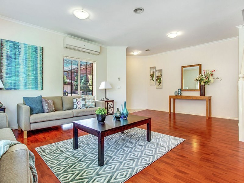 30 The Crest, Attwood VIC 3049