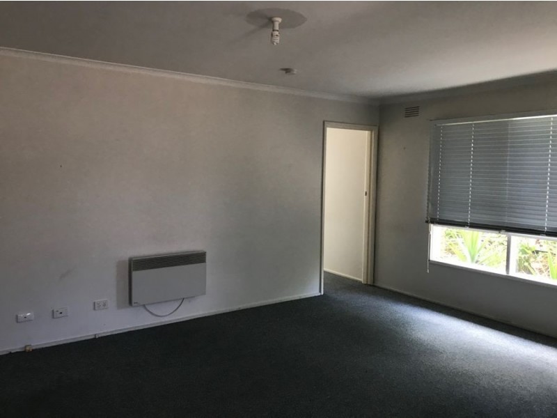 1/30 Eumarella Street, Tullamarine VIC 3043