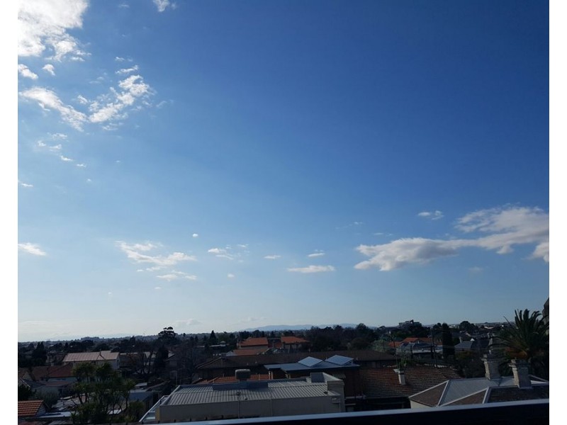 2/15 Irrelach Lane, Coburg VIC 3058