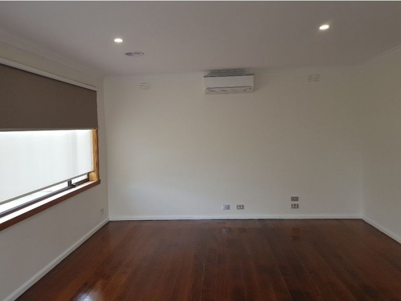 16 Eumarella Street, Tullamarine VIC 3043