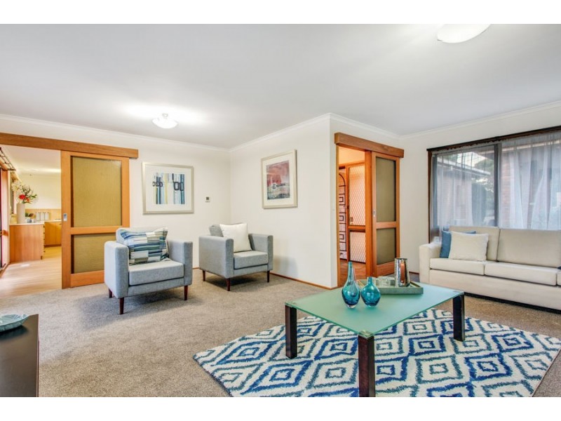 10 Allumba Drive, St Helena VIC 3088