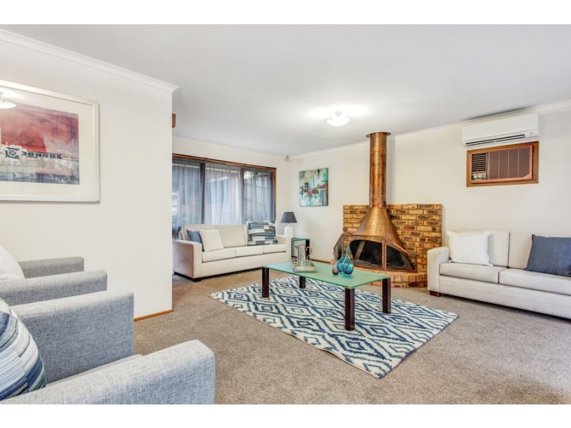 10 Allumba Drive, St Helena VIC 3088