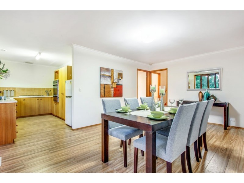 10 Allumba Drive, St Helena VIC 3088