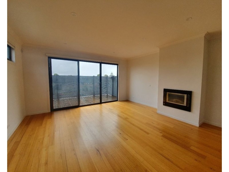 9/19 Langtree Ave, Pascoe Vale South VIC 3044