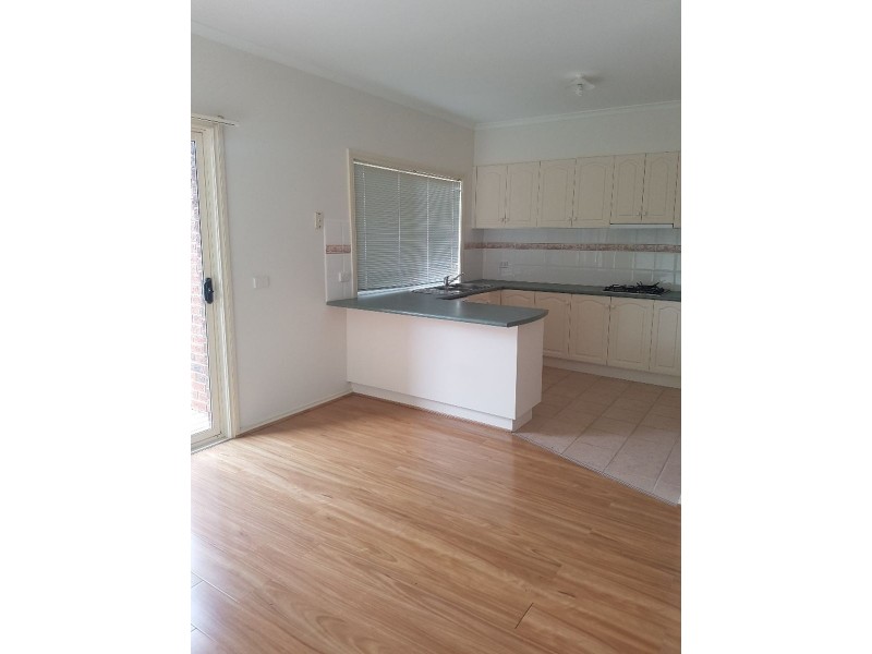 42 The Crest, Attwood VIC 3049