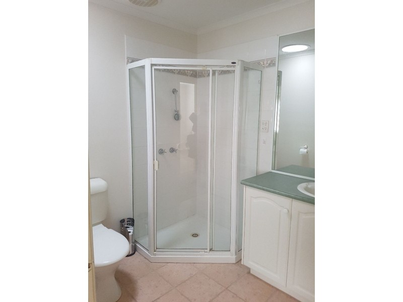 42 The Crest, Attwood VIC 3049