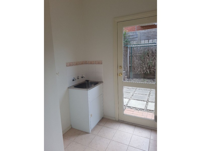 42 The Crest, Attwood VIC 3049