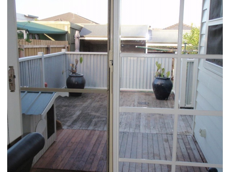 10 Clarendon Street, Coburg VIC 3058