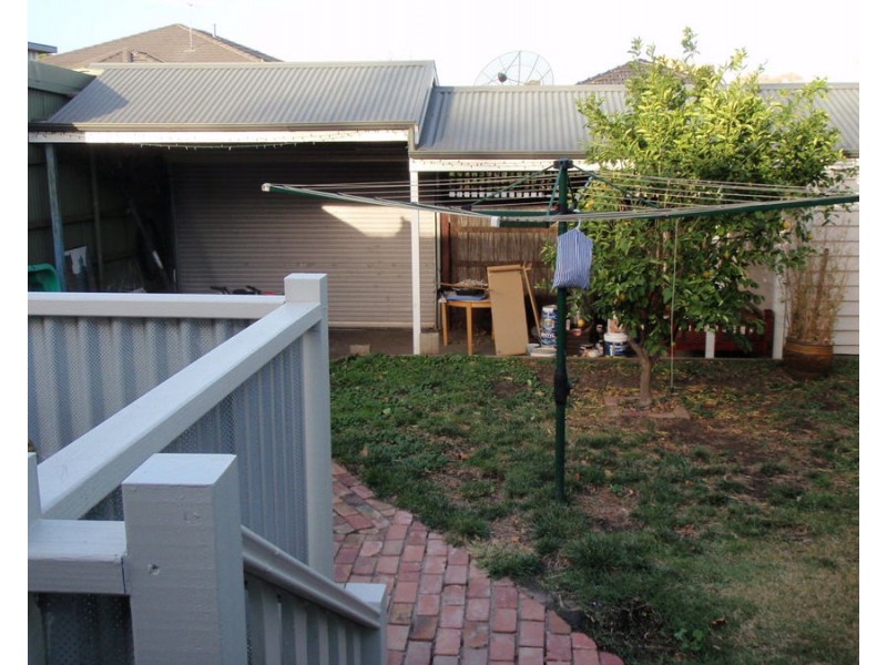 10 Clarendon Street, Coburg VIC 3058