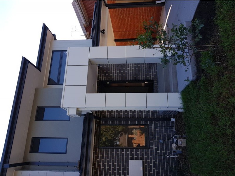 1/6-8 Brentwood Avenue, Pascoe Vale South VIC 3044