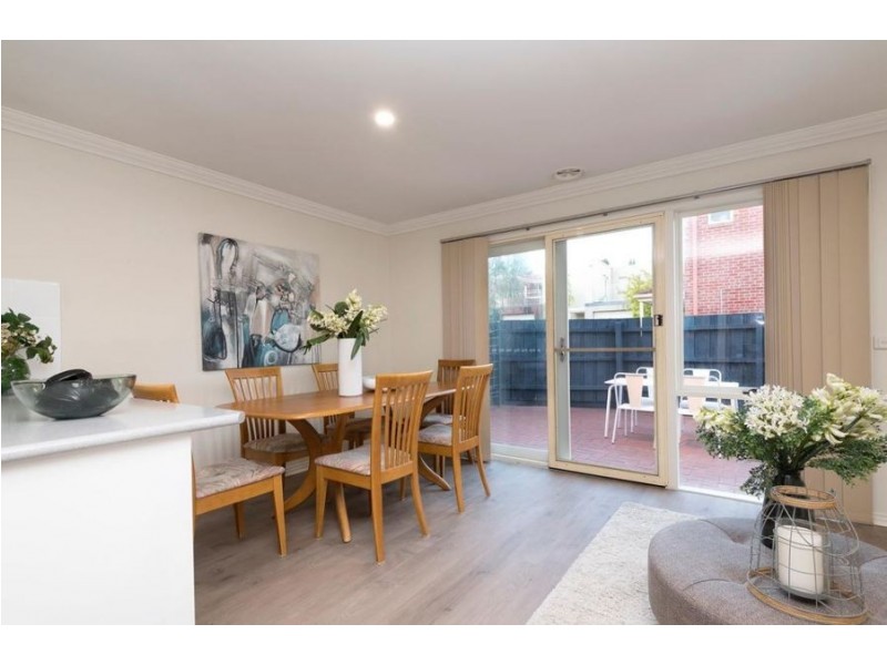 3/11 Willow Street, Essendon VIC 3040