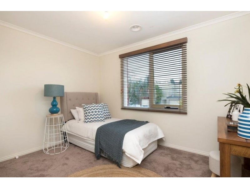 3/11 Willow Street, Essendon VIC 3040