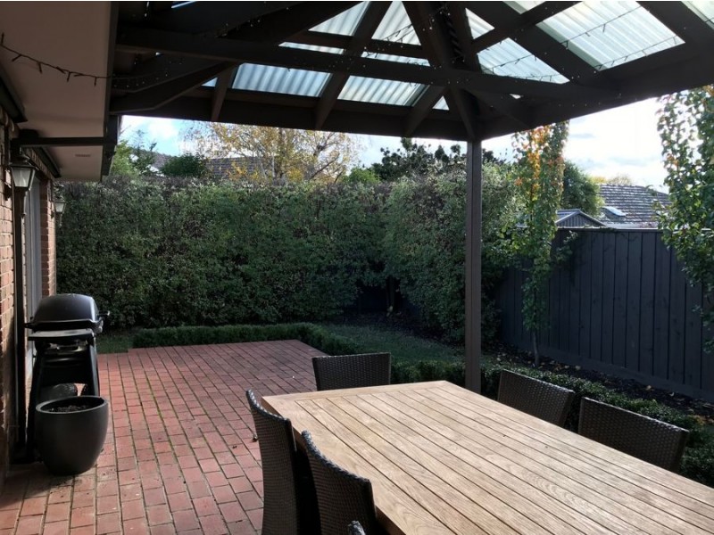 1 Hotham Court, Mont Albert VIC 3127