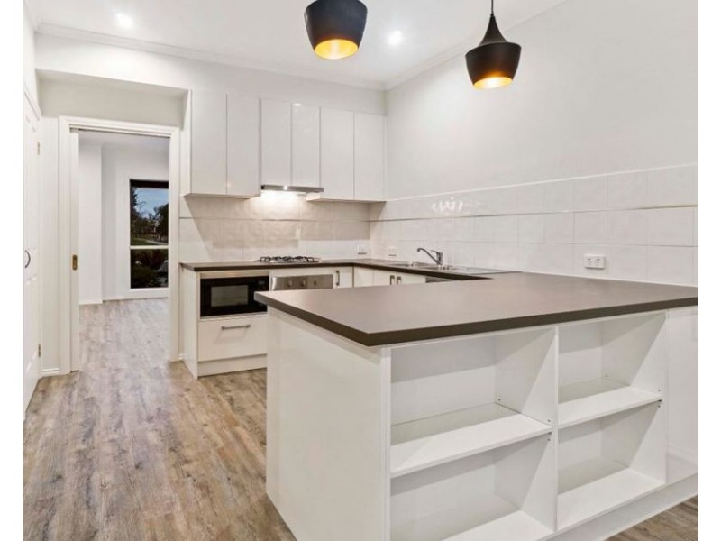 27 Empire Drive, Hoppers Crossing VIC 3029