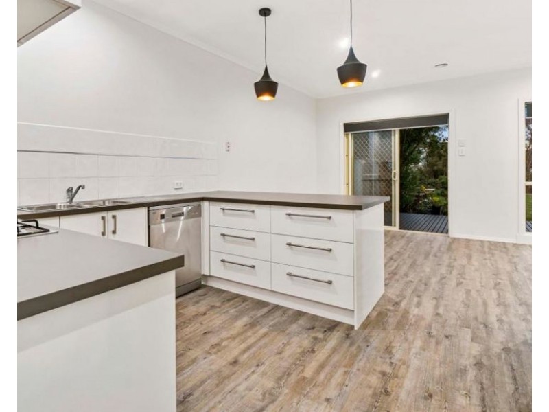 27 Empire Drive, Hoppers Crossing VIC 3029