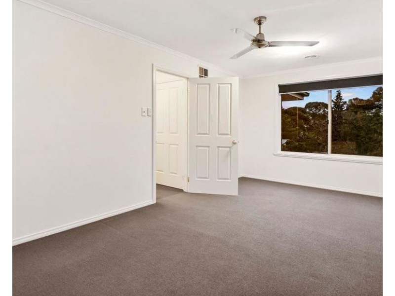 27 Empire Drive, Hoppers Crossing VIC 3029