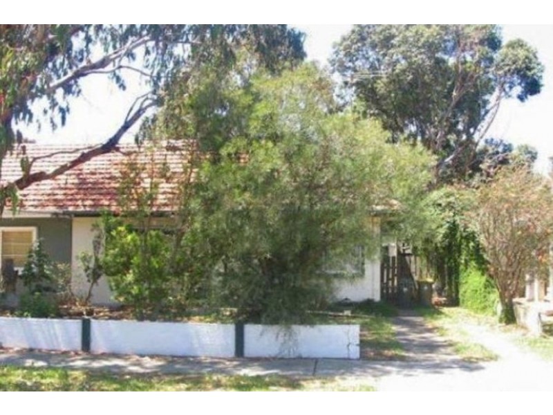 8 Yarrabin Street, Brunswick West VIC 3055