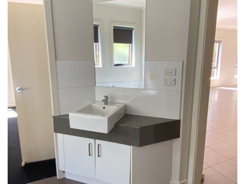 3/42 Banksia Grove, Tullamarine VIC 3043