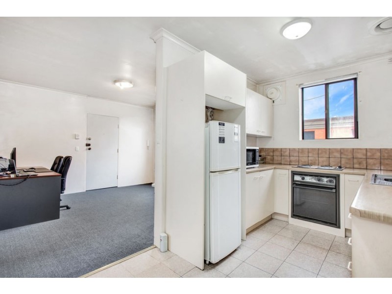 18/57 Dover Street, Flemington VIC 3031