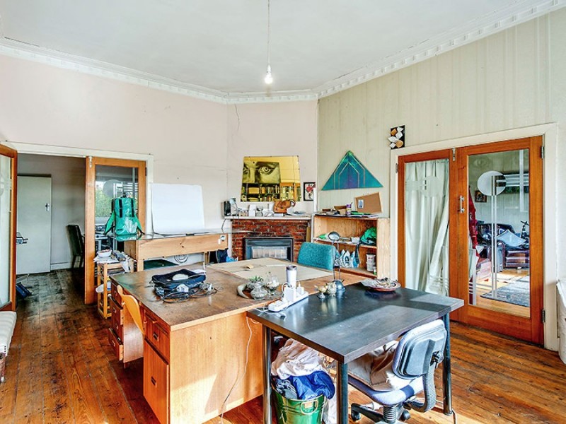 8 Vanberg Road, Essendon VIC 3040