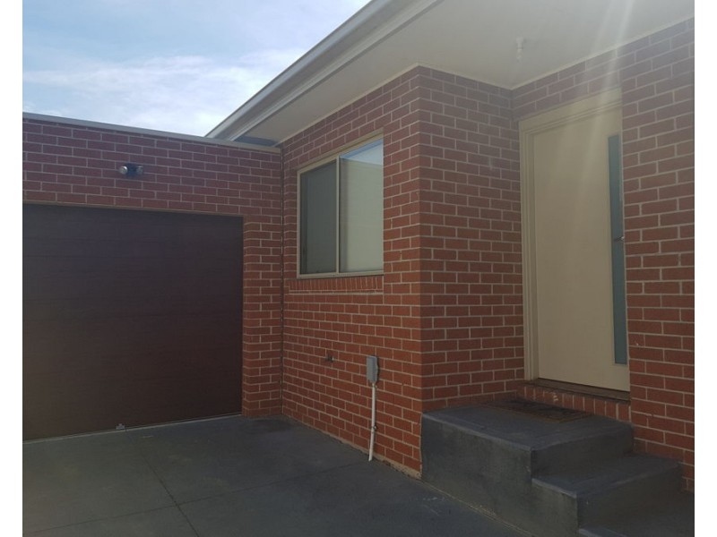 3/4 Farringdon Street, Pascoe Vale VIC 3044