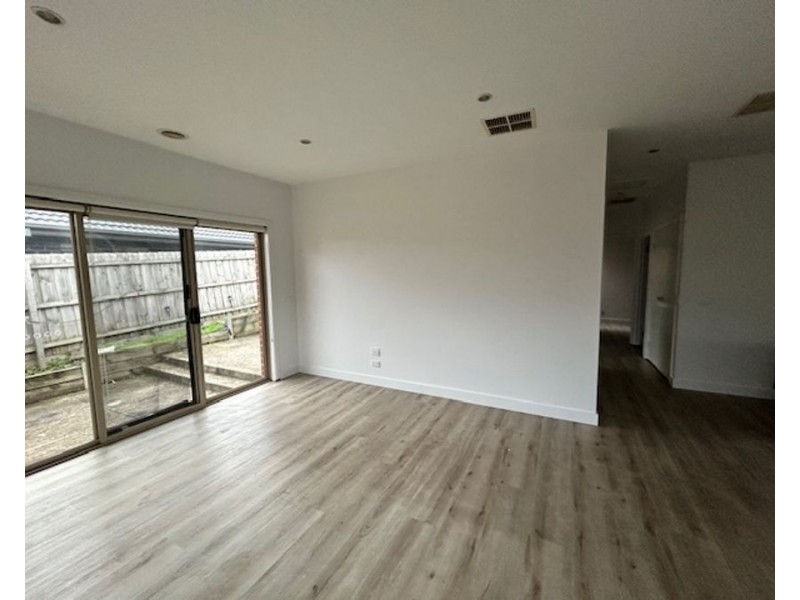 3/4 Farringdon Street, Pascoe Vale VIC 3044