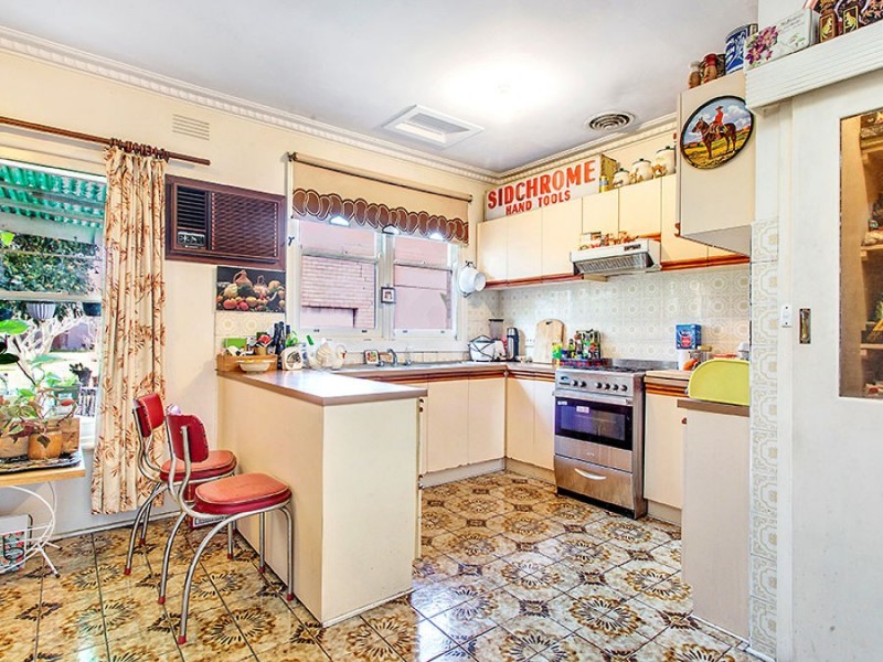 22 Harbury Street, Reservoir VIC 3073