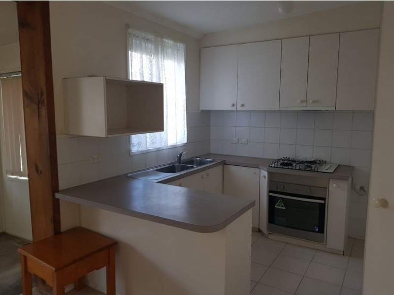 5 Lorraine Crescent, Jacana VIC 3047