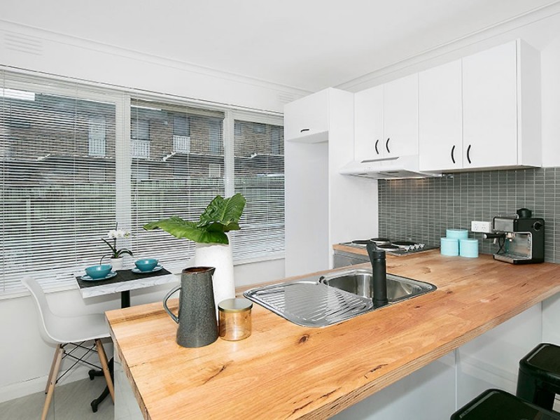 3/5 Allard Street, Brunswick West VIC 3055