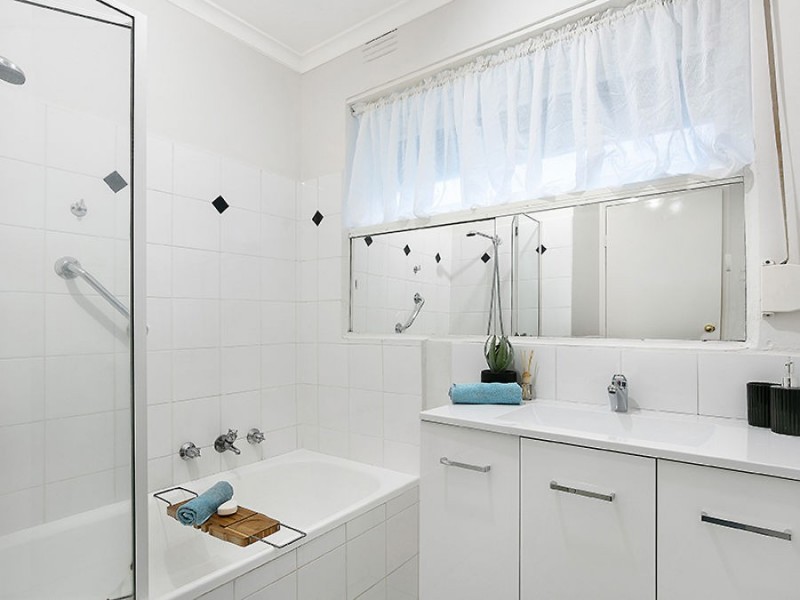 3/5 Allard Street, Brunswick West VIC 3055