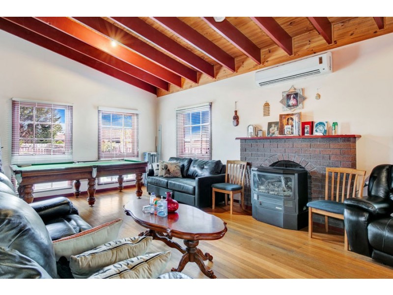 2 Hotchkiss Way, Keilor Downs VIC 3038