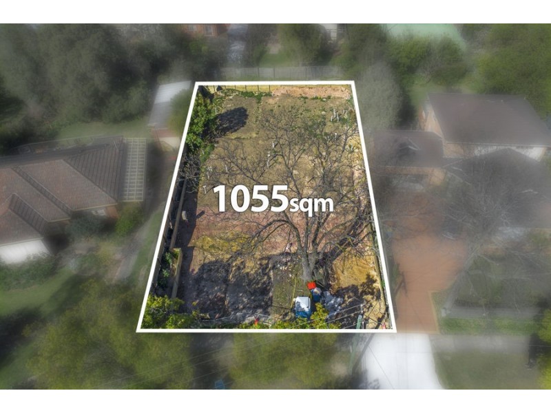 22 Smythe Avenue, Mont Albert VIC 3127