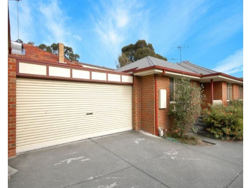 2/3 Hoban Avenue, Montmorency VIC 3094
