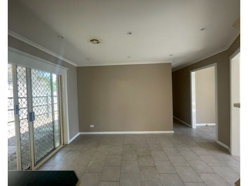 2/3 Hoban Avenue, Montmorency VIC 3094