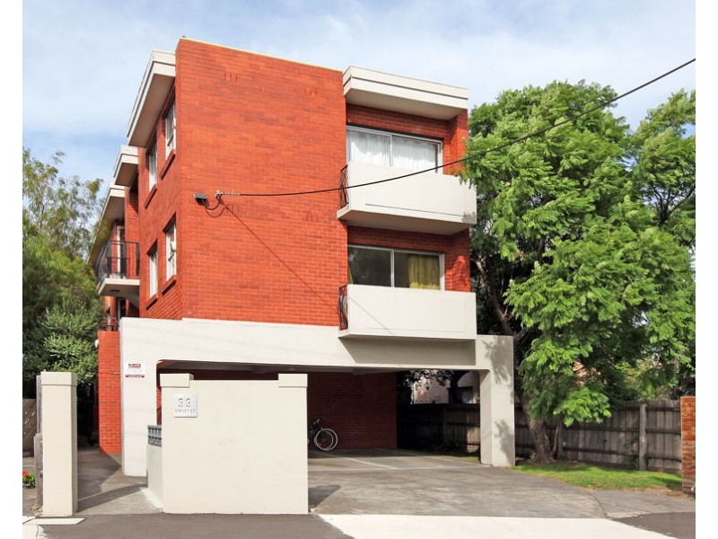 4/33 Staley Street, Brunswick VIC 3056