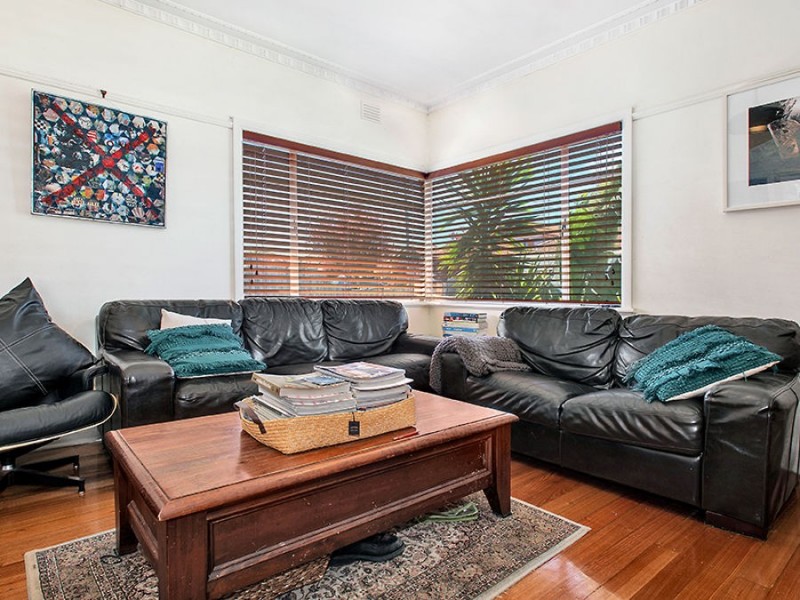 9 Jhonson Street, Pascoe Vale South VIC 3044