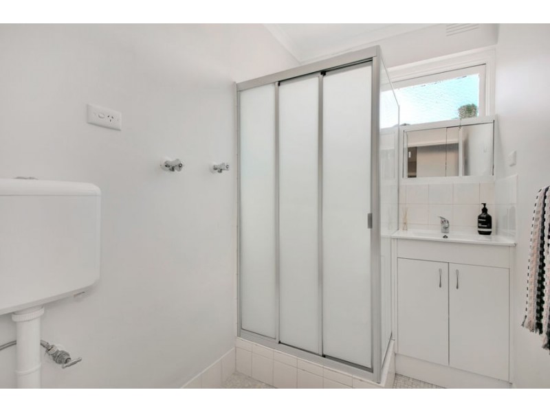 8/12 McColl Court, Brunswick West VIC 3055