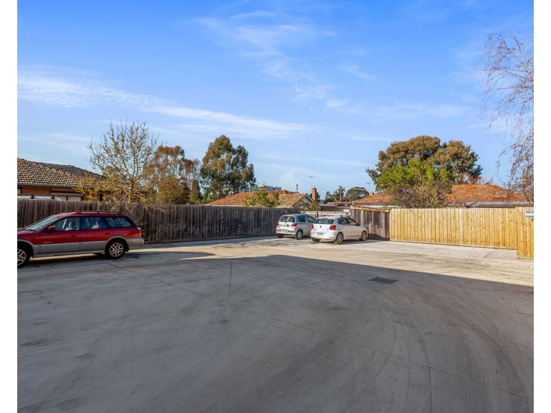 8/12 McColl Court, Brunswick West VIC 3055