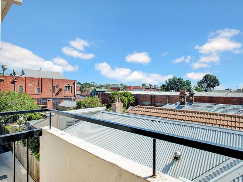 8/376 Barkly Street, Brunswick VIC 3056