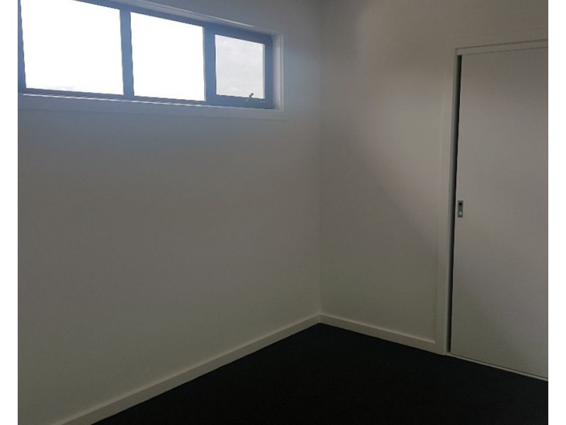 2/8 Corrigan Street, Glenroy VIC 3046