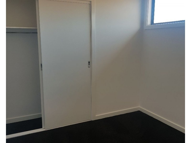 2/8 Corrigan Street, Glenroy VIC 3046