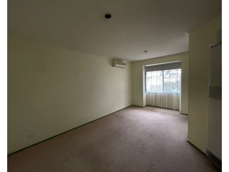 57 Rossiter Avenue, Roxburgh Park VIC 3064
