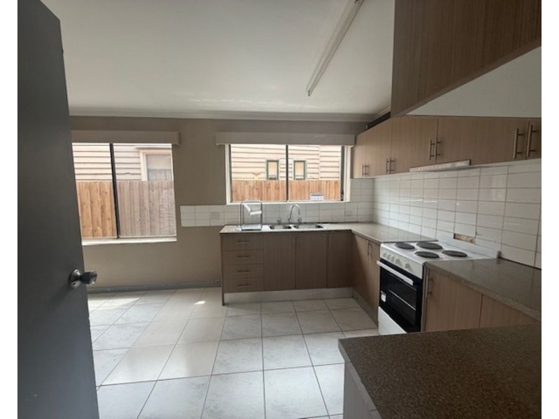 2/10-18 Minnie Street, Brunswick VIC 3056