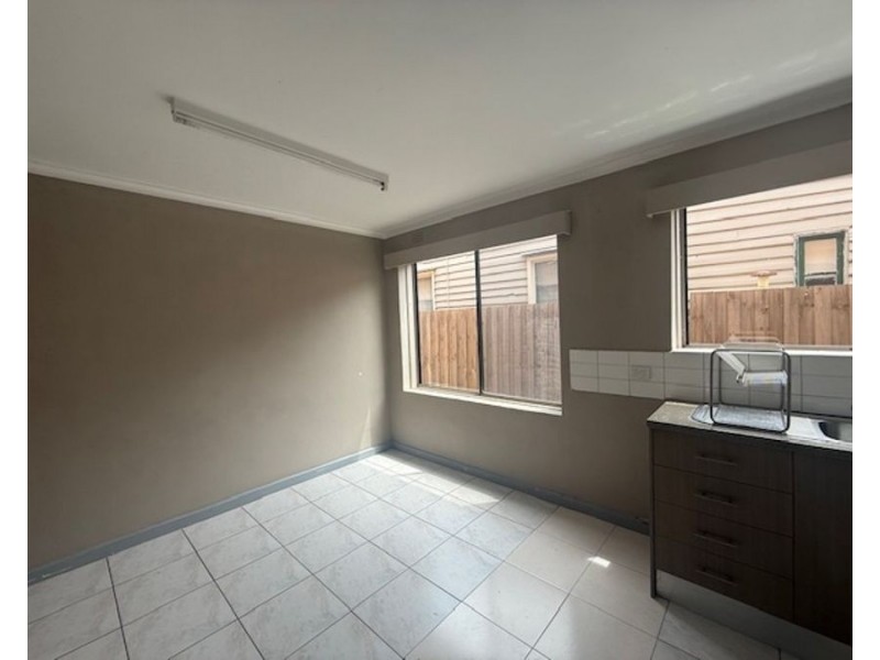 2/10-18 Minnie Street, Brunswick VIC 3056