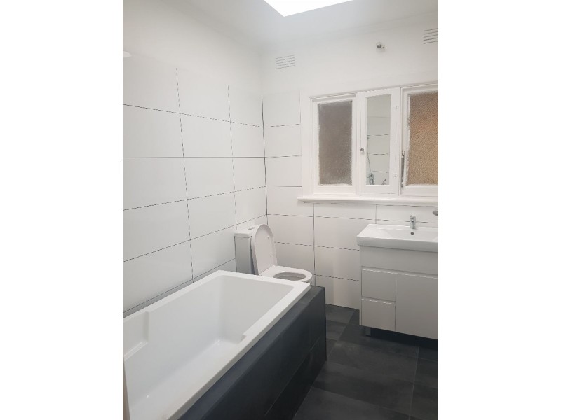 8 Minona Street, Fawkner VIC 3060