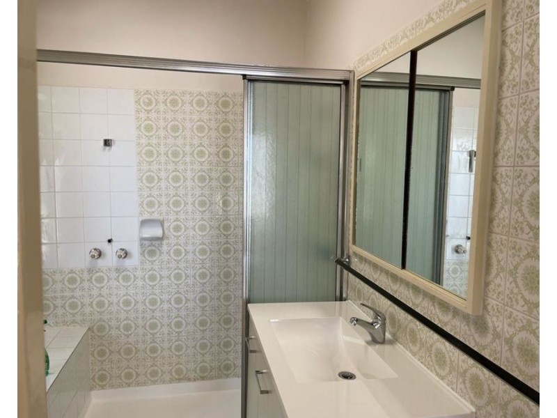 90 Parer Road, Airport West VIC 3042