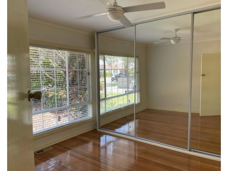 90 Parer Road, Airport West VIC 3042